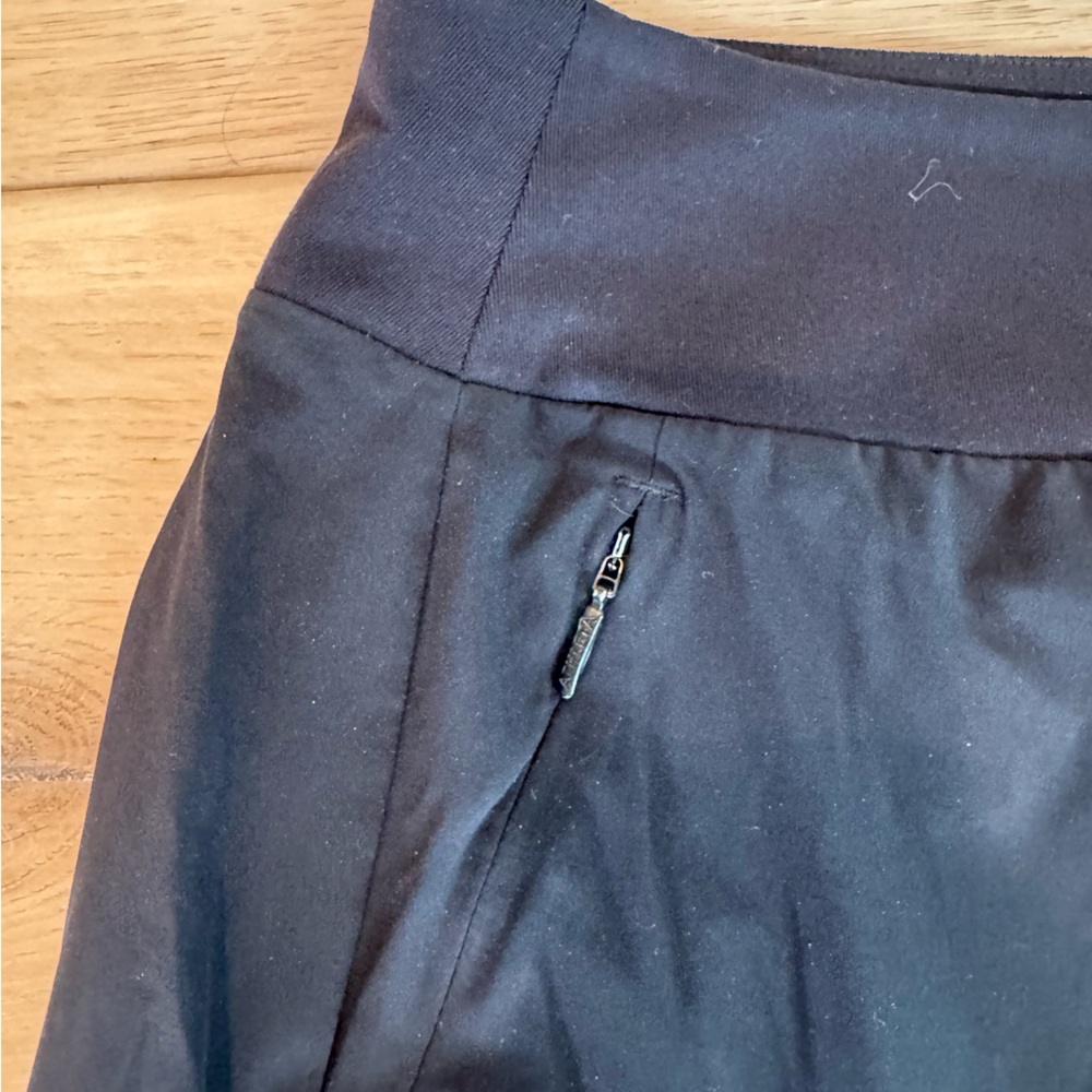 Athleta Black Skirt/skort size 8 Golf Style - Picture 2 of 5